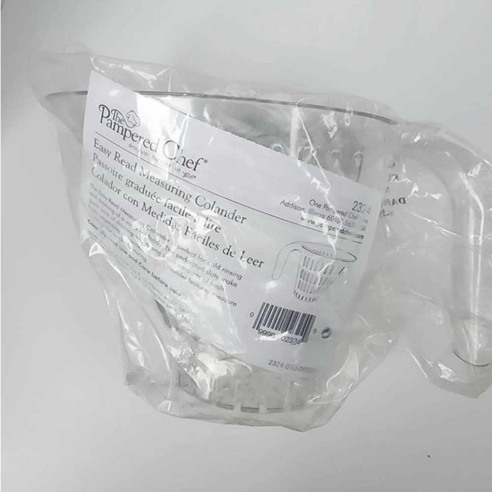 Pampered Chef Transparent Colander with Measurements